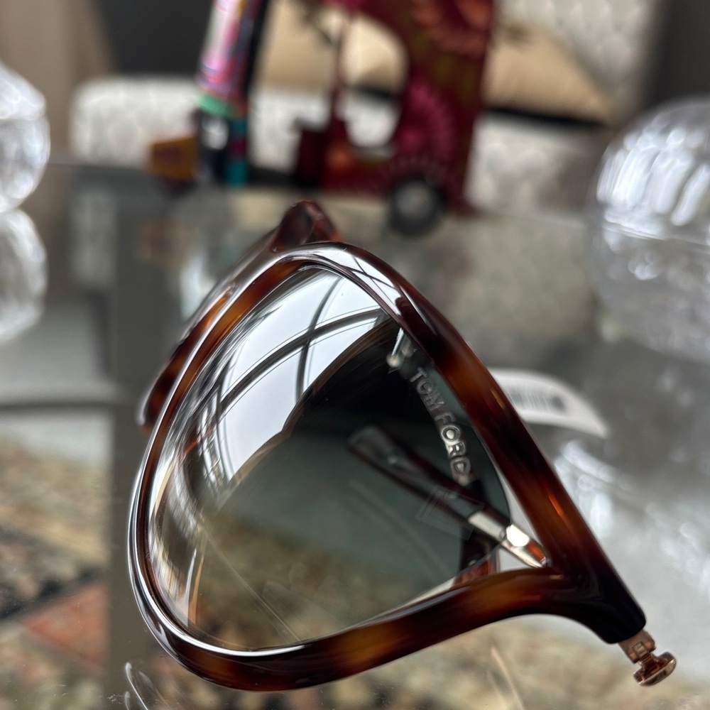 NWT Authentic Tom Ford 70MM Cat Eye Women Sunglasses - Picture 6 of 11
